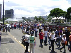 Parte de la marcha a la altura de Plaza Venezuela