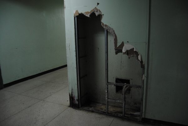 Refacciones incompletas en el Hospital de Los Magallanes de Catia