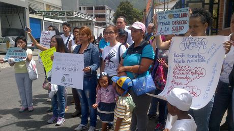Protesta-Farmacia-Costo-Ruices-Daniela_NACIMA20160825_0043_6
